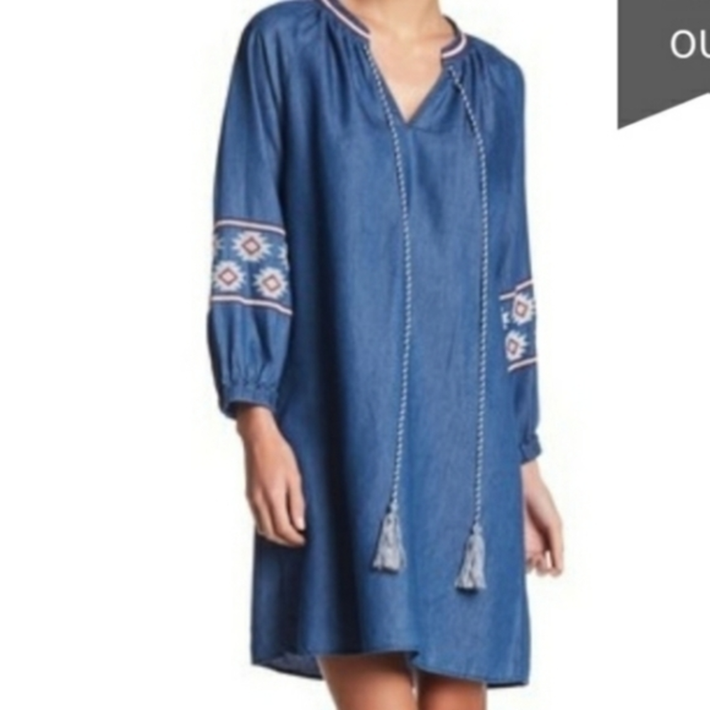 DENIM TUNIC GIVEN KALE JORDYN EMBROIDERED  DRESS Long‎ Sleeve  SMALL